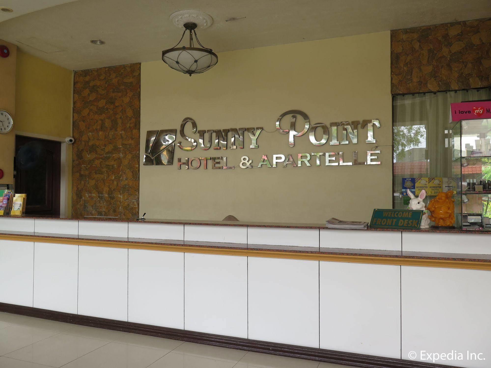 Oyo 197 Sunny Point Hotel Davao Stadt Exterior foto